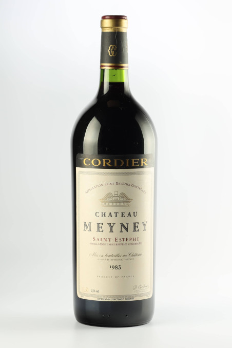 CHÂTEAU MEYNEY Magnum 1983