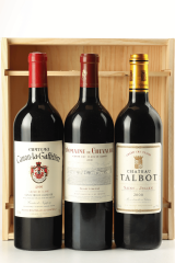ASSORTMENT The Essentials of Bordeaux 2000